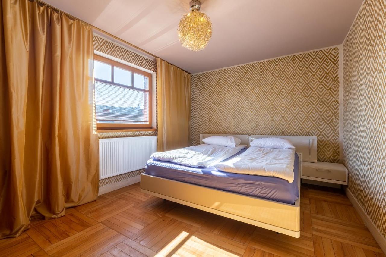 Patek Premium Apartments - Airport Lawica & Mtp & Car Races & International Trade Fairs Skórzewo Extérieur photo